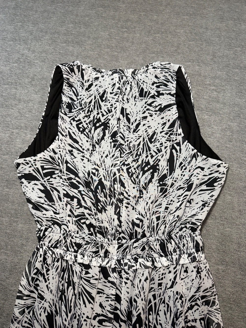 London Times Womens Size 8 Black White Tropical Print Sleeveless Maxi Dress - Picture 11 of 13